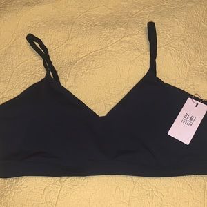 NWT Fabletics + Demi Lovato Lanelle sports bra; XXL